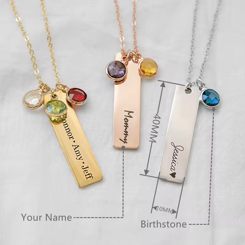 Bar necklace with name engraved with stone